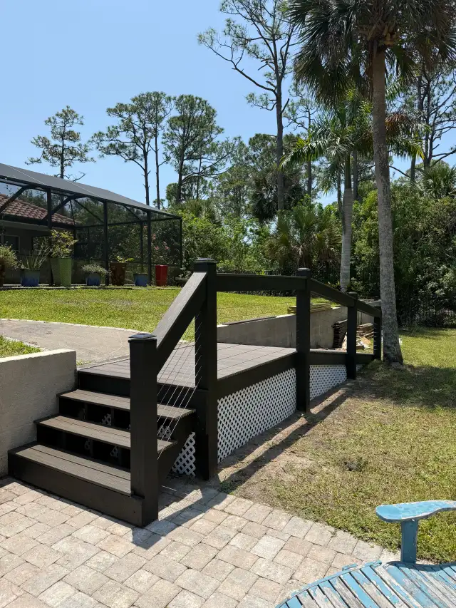 Weather-resistant composite decking